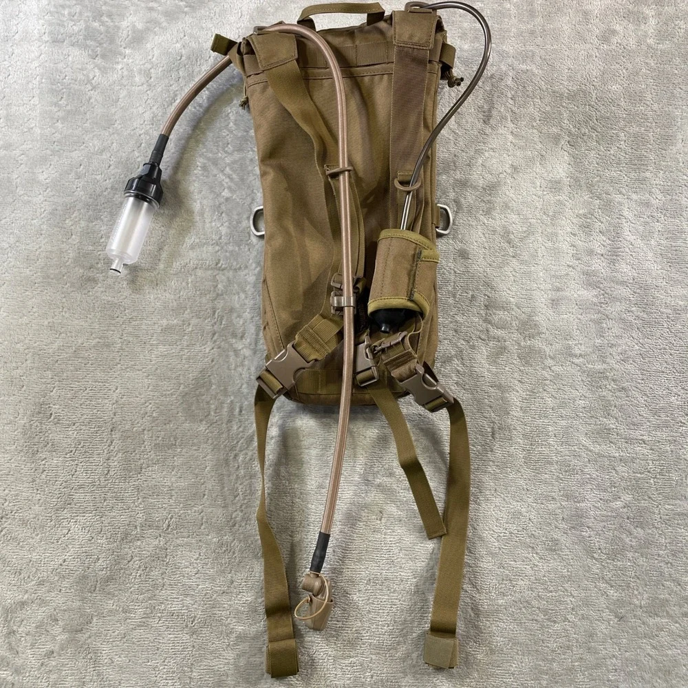 Aquamira Rigger Pressurized Hydration Pack Coyote Brown Tactical MOLLE‎ Backpack